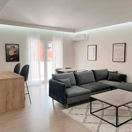 Eclectic 2br In The Bllok - Nook Appartement Tirana